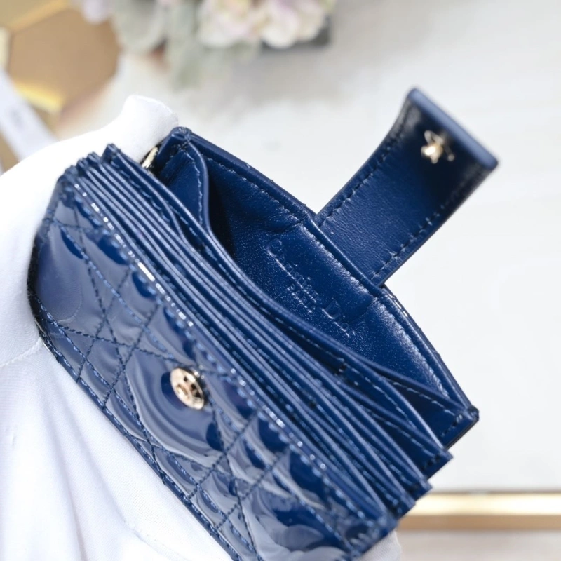 D10r wallet 4081b-1973