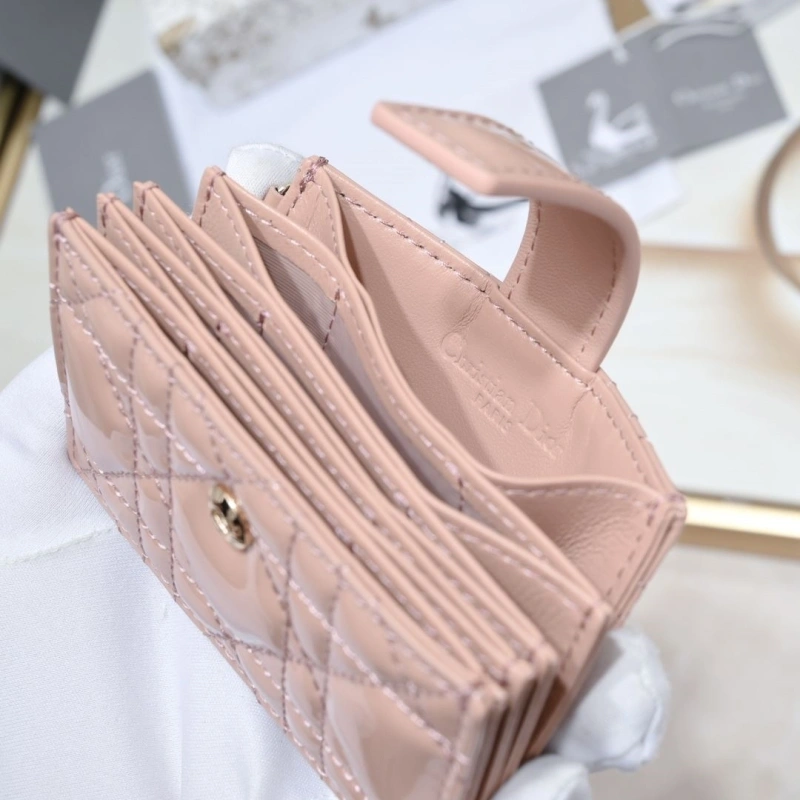 D10r wallet 4081b-1974