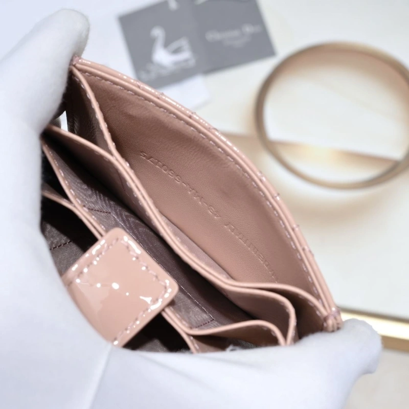 D10r wallet 4081b-1974