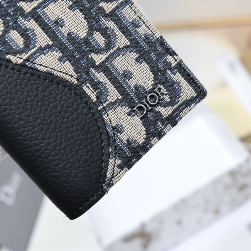 D10r wallet 4081b-1980