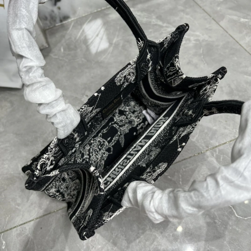 D10r shopping bags 4081b-1993