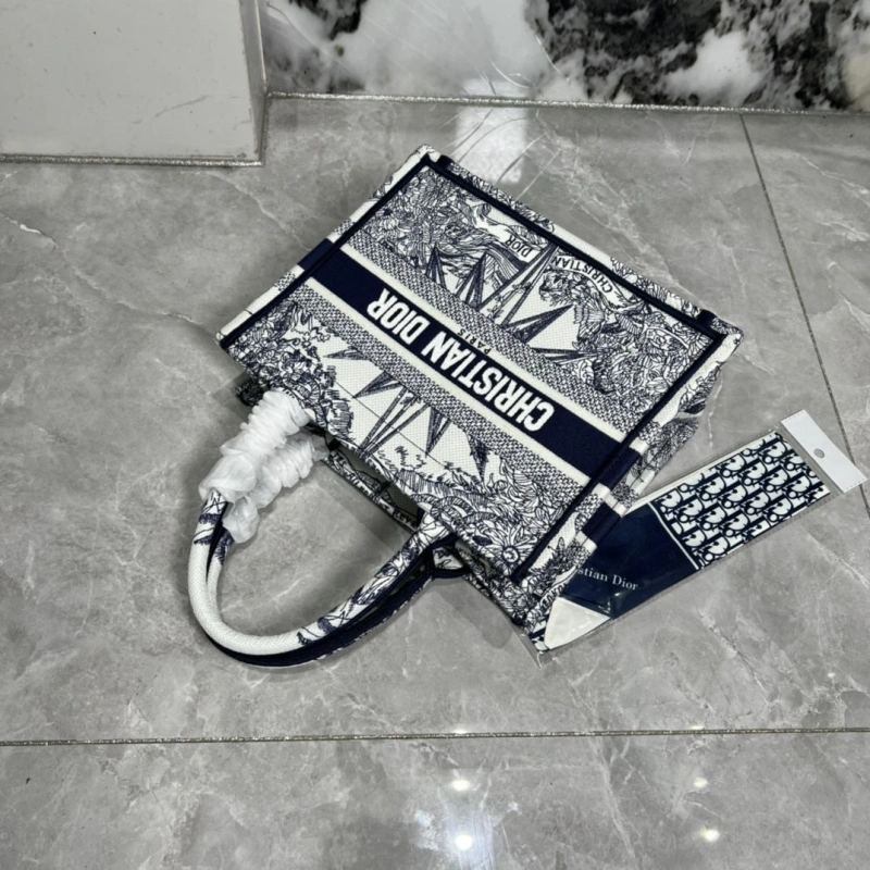 D10r shopping bags 4081b-1996