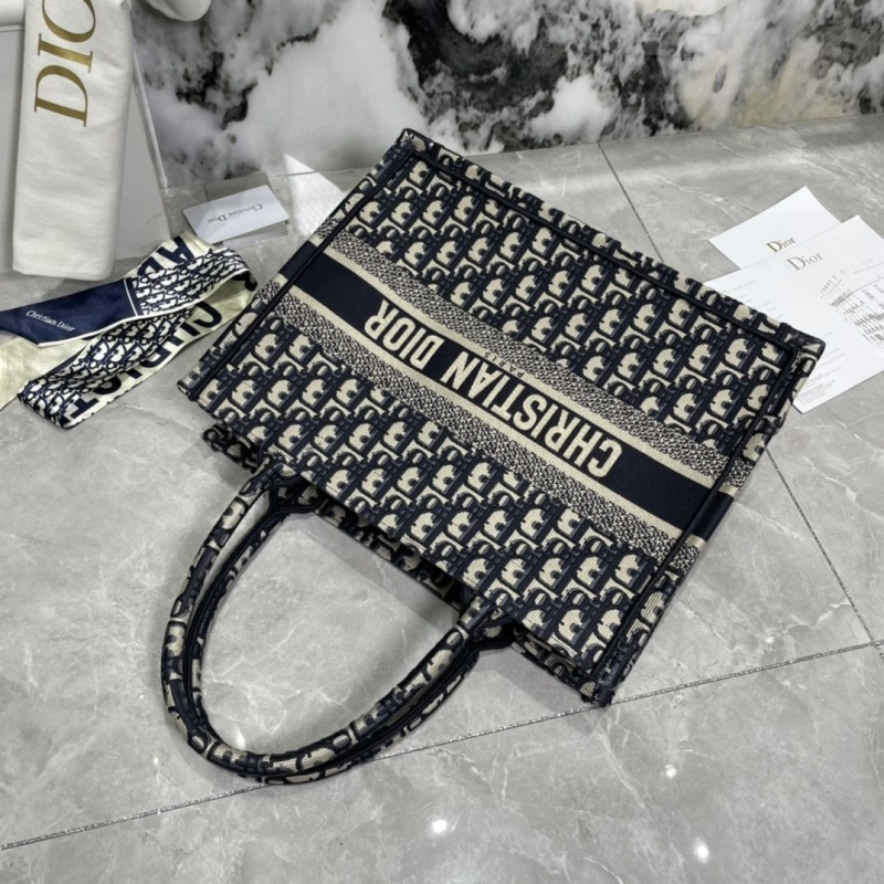 D10r shopping bags 4081b-2008