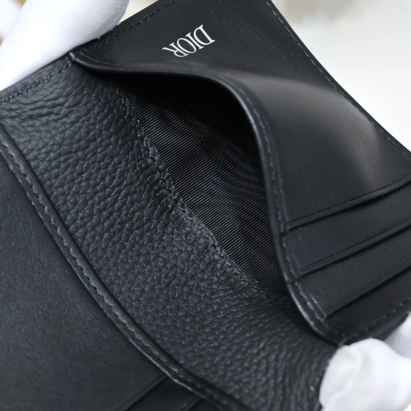 D10r wallet 4081b-2023