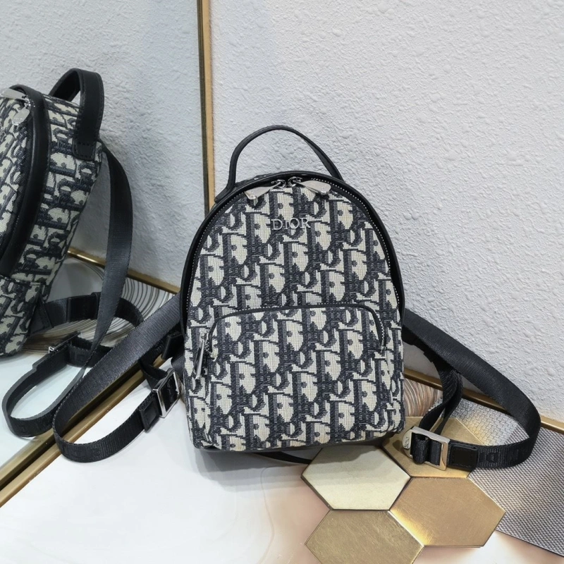 D10r backpacks 4081b-2071