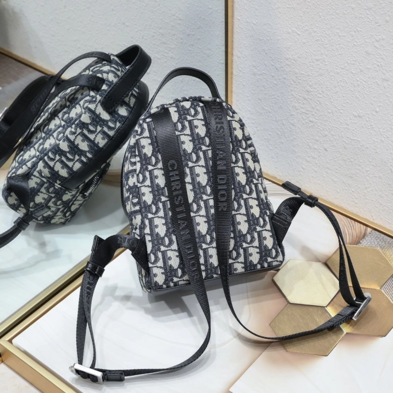 D10r backpacks 4081b-2071