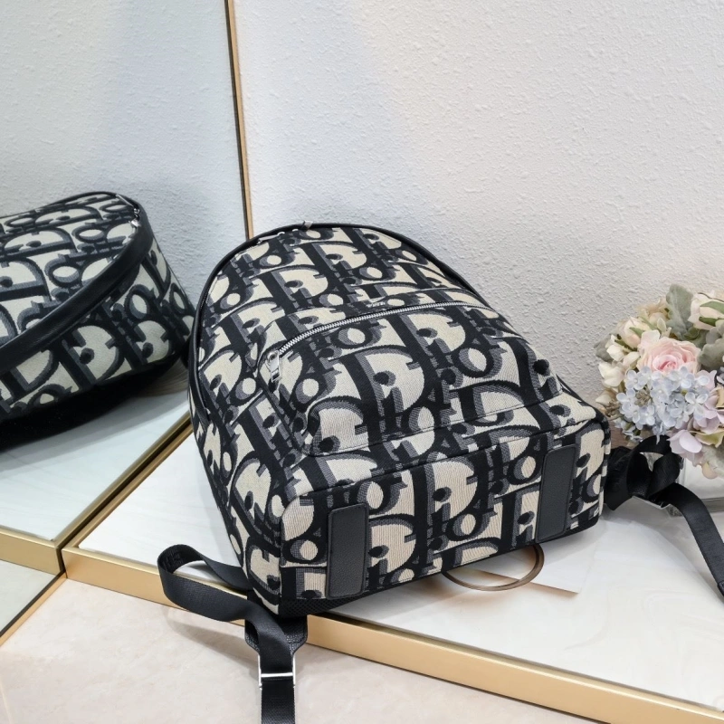 D10r backpacks 4081b-2073