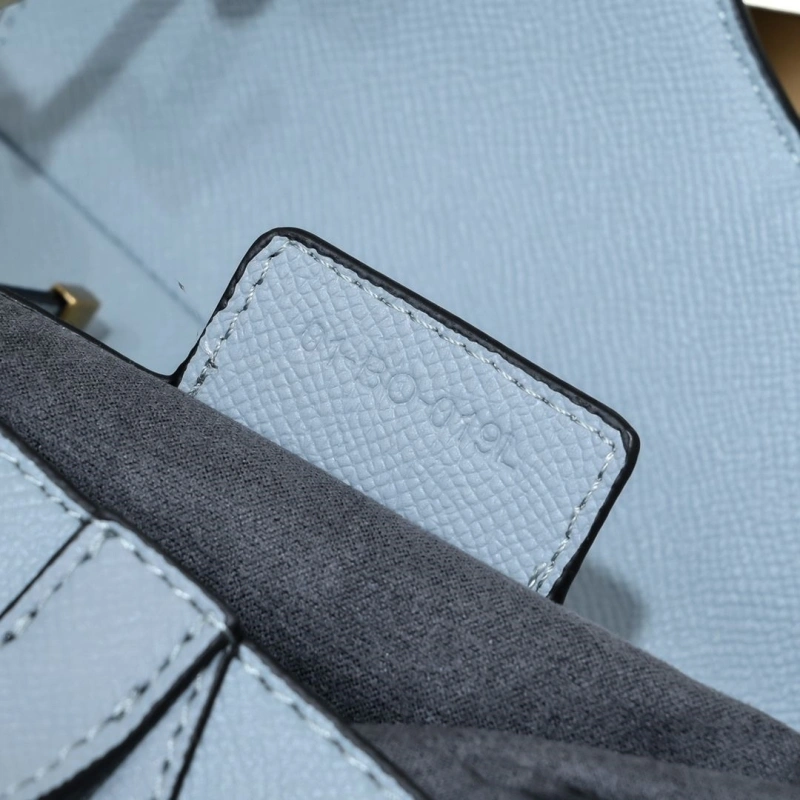 D10r saddle bags 4081b-2079