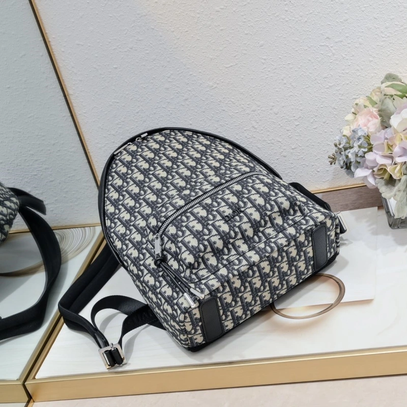 D10r backpacks 4081b-2084