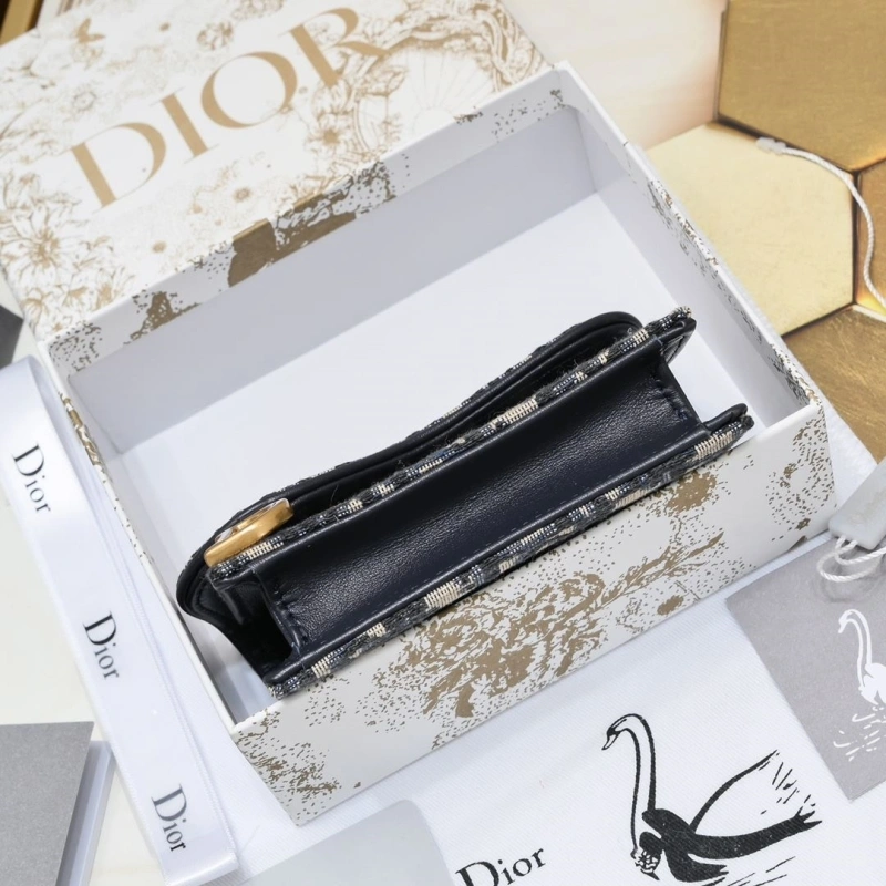 D10r wallet 4081b-2098