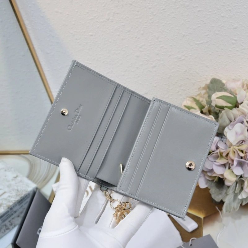 D10r wallet 4081b-2108