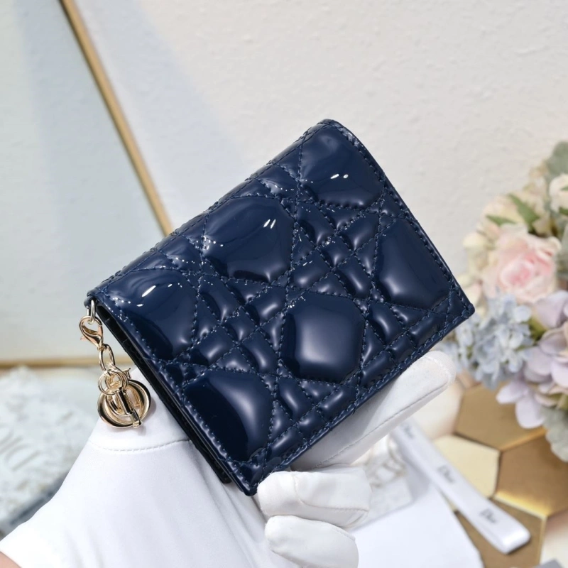 D10r wallet 4081b-2109