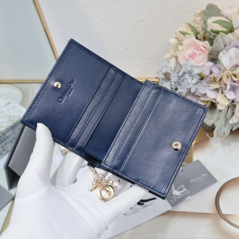 D10r wallet 4081b-2109