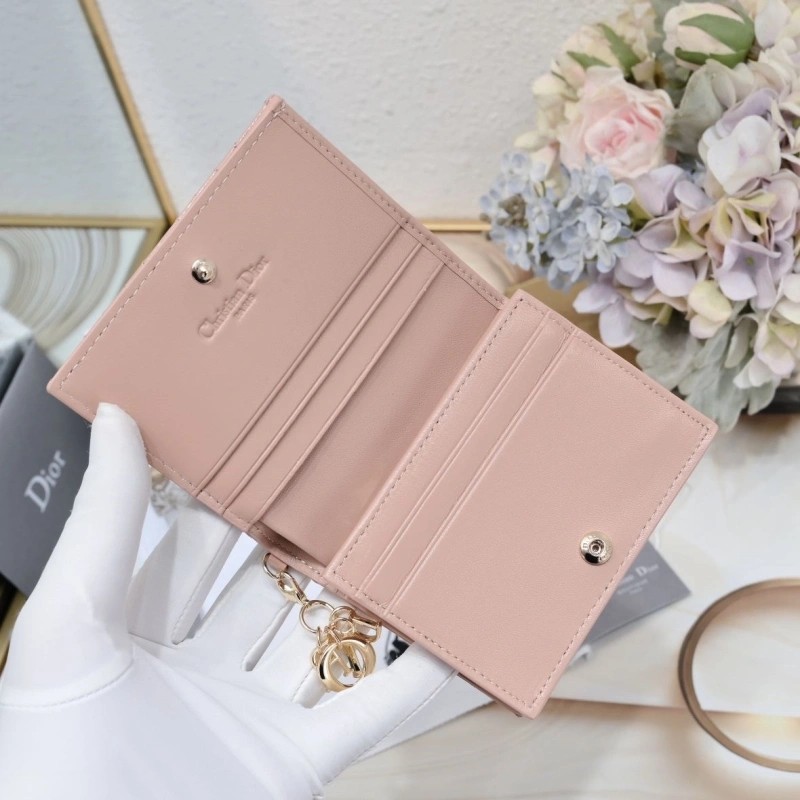 D10r wallet 4081b-2110