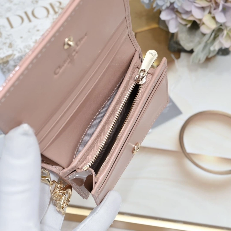 D10r wallet 4081b-2110