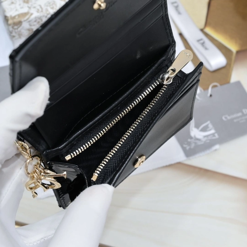 D10r wallet 4081b-2111