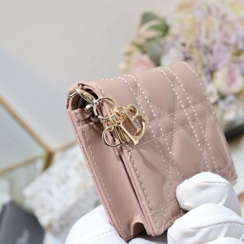 D10r wallet 4081b-2112