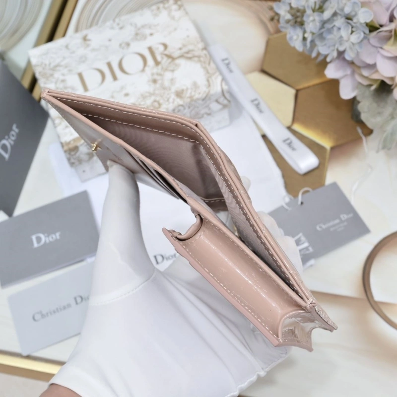 D10r wallet 4081b-2112