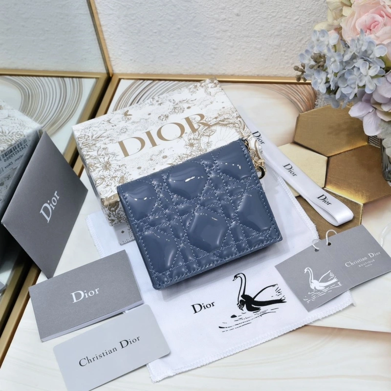 D10r wallet 4081b-2113