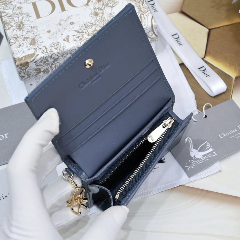 D10r wallet 4081b-2113