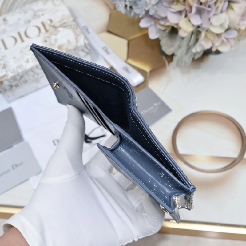 D10r wallet 4081b-2113