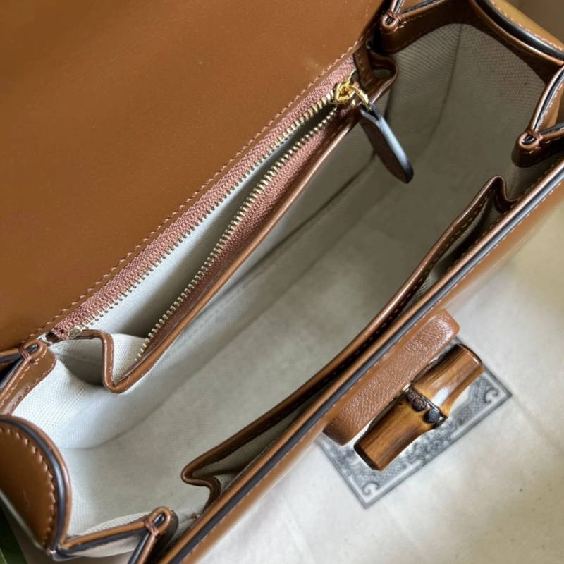 Gvc*1 top handle bags 4094-0019