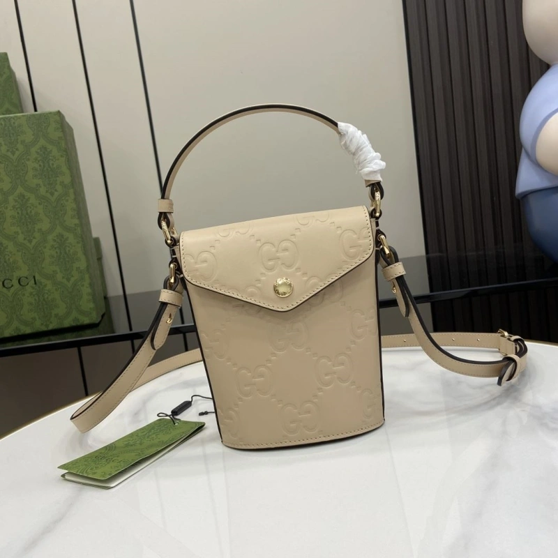 Gvc*1 bucket bags 4094-0137