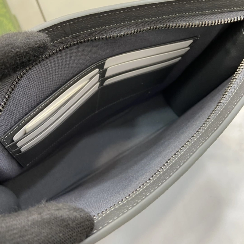 Gvc*1 clutch bags 4094-0270