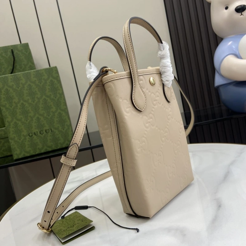 Gvc*1 top handle bags 4094-0767