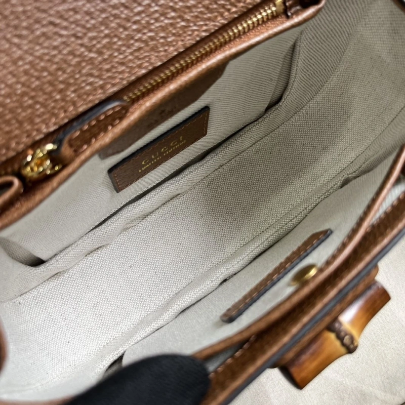 Gvc*1 satchel bags 4094-0799