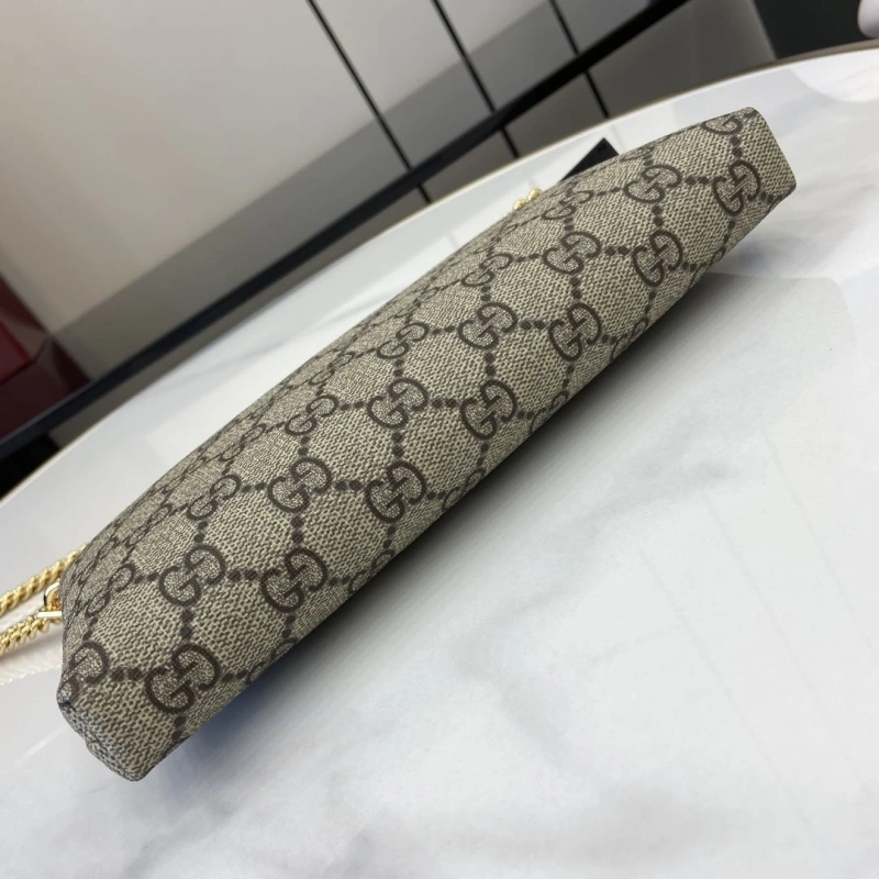 Gvc*1 clutch bags 4094b-0010