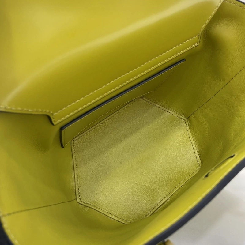 Gvc*1 top handle bags 4094b-0084