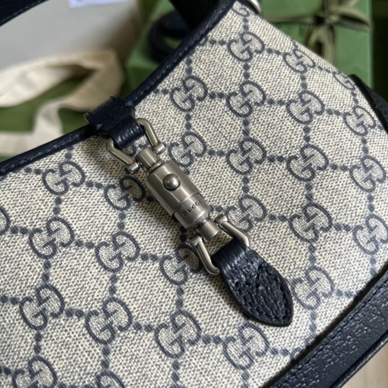 Gvc*1 top handle bags 4094b-0284