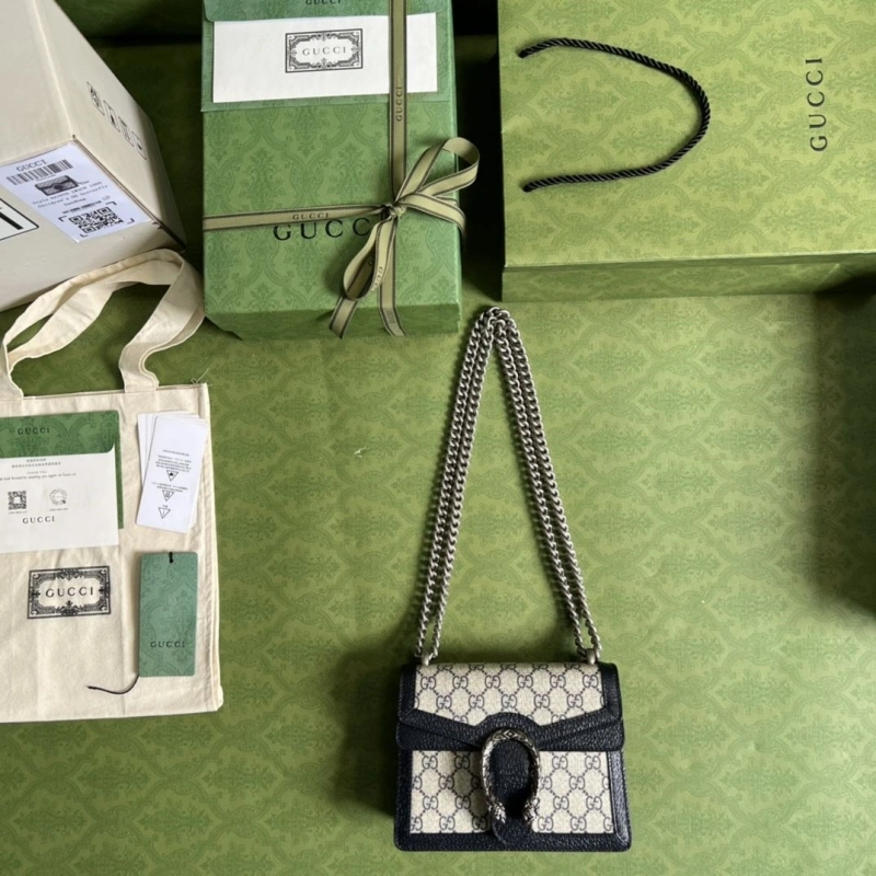 Gvc*1 clutch bags 4094b-0309