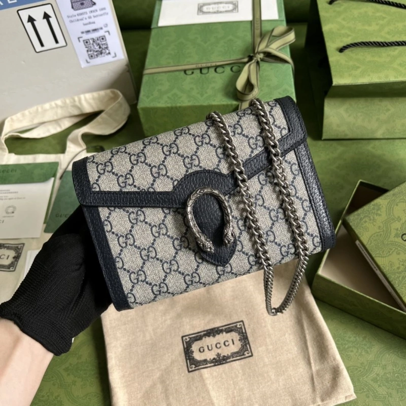Gvc*1 clutch bags 4094b-0310