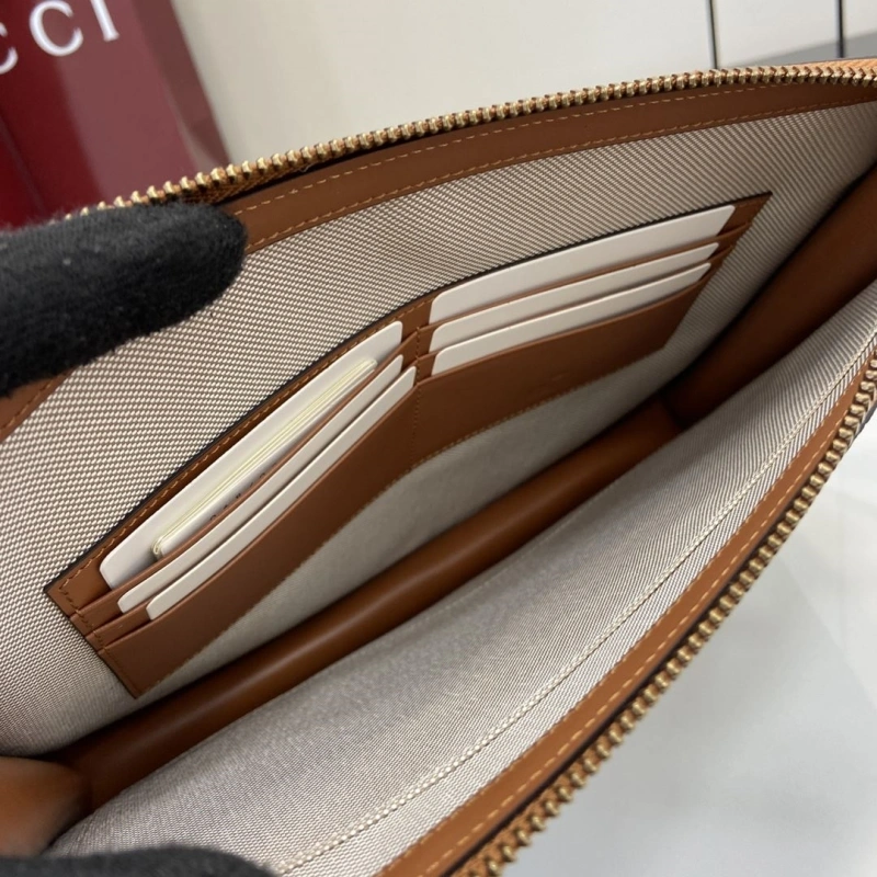 Gvc*1 clutch bags 4094b-0682