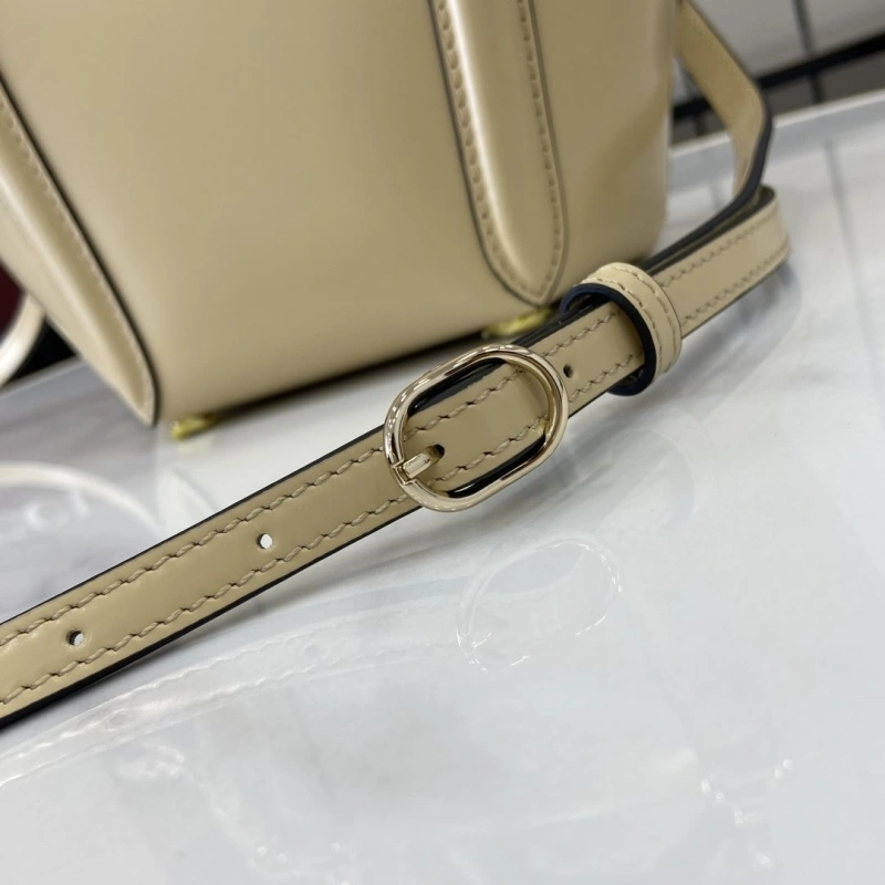 Gvc*1 top handle bags 4094b-0718