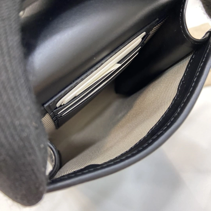 Gvc*1 satchel bags 4094f-0256