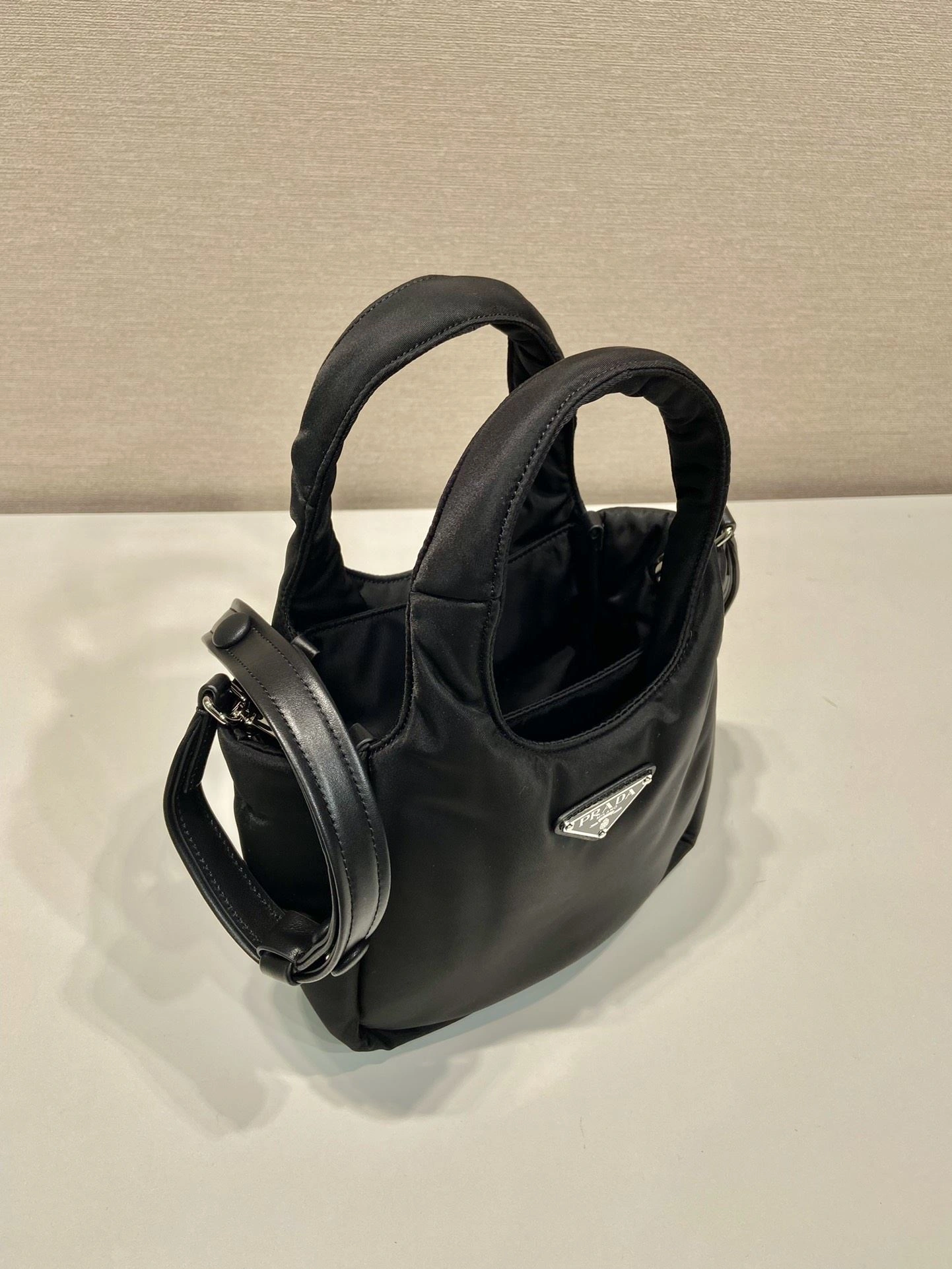 Pra*a bucket bags 4099a-0016
