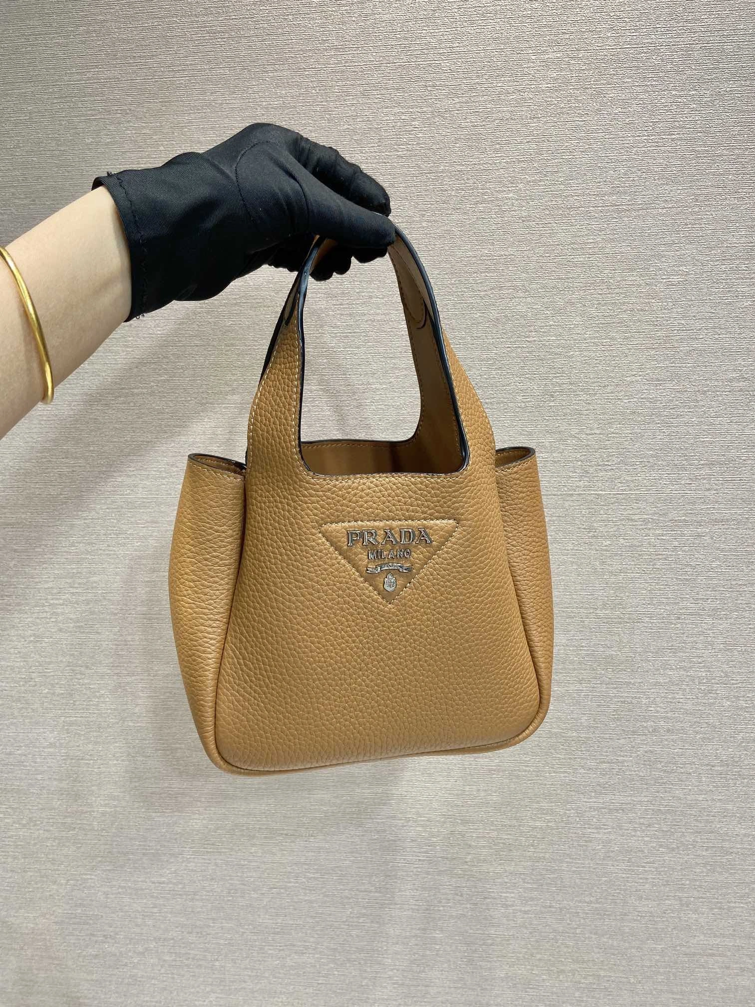 Pra*a bucket bags 4099a-0027