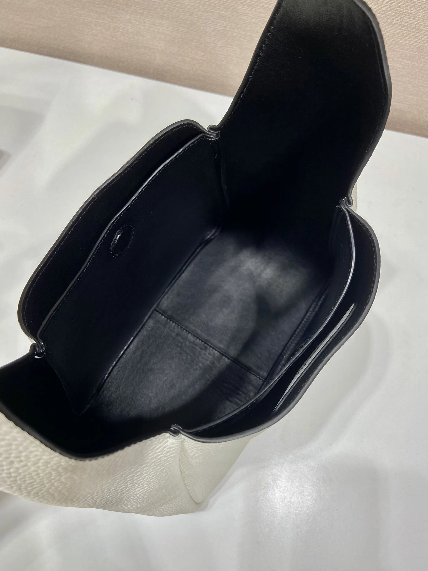 Pra*a bucket bags 4099a-0031