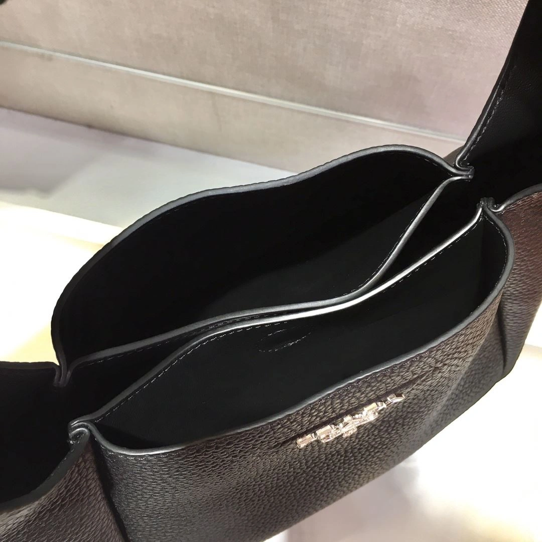 Pra*a bucket bags 4099a-0032