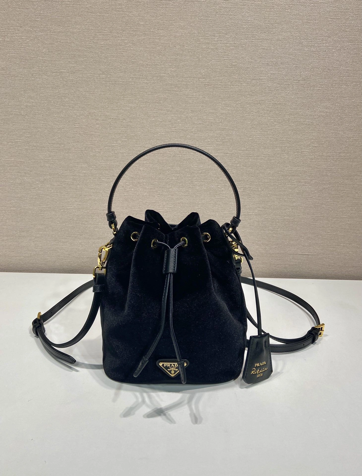 Pra*a bucket bags 4099a-0041