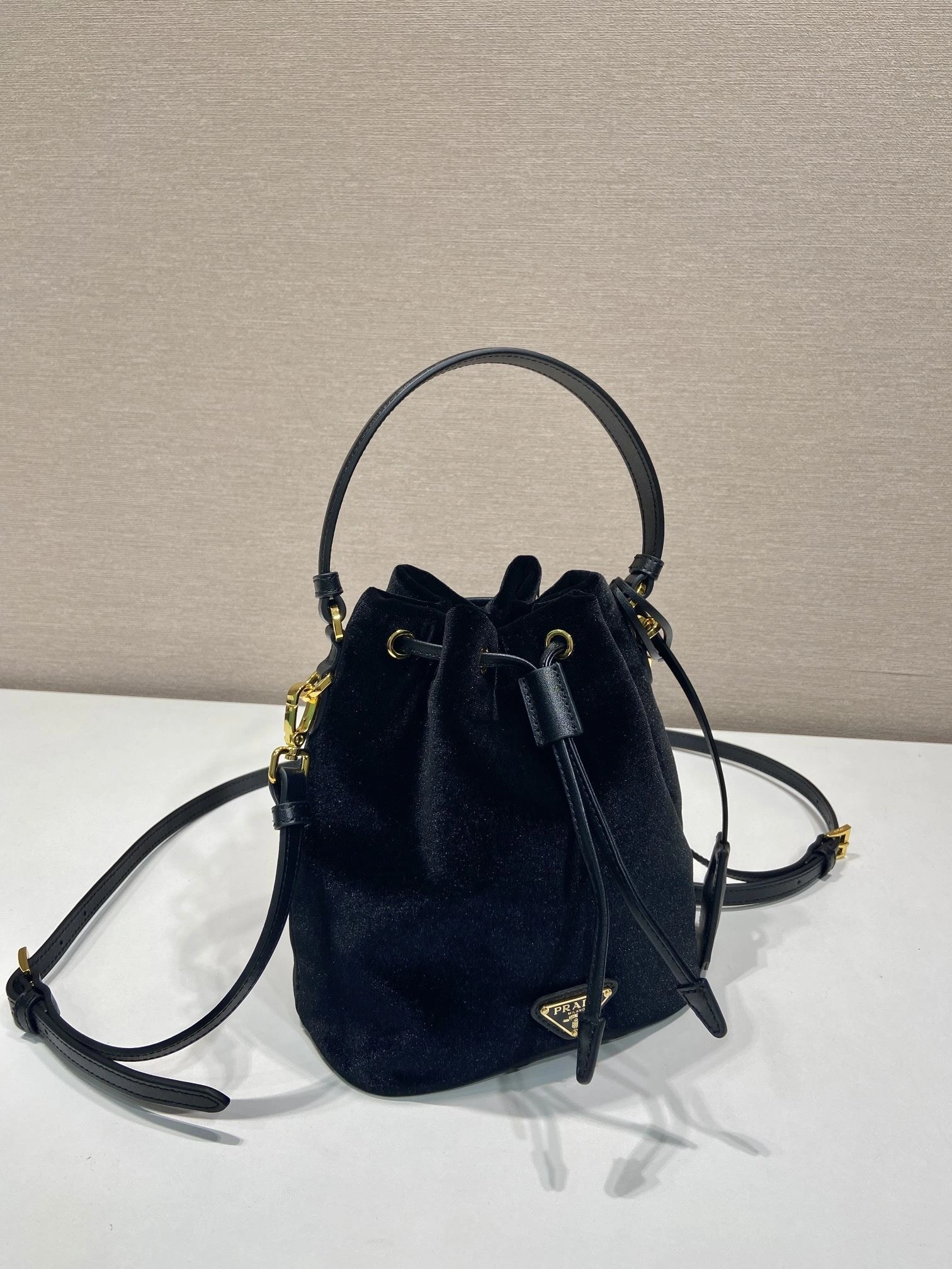 Pra*a bucket bags 4099a-0041