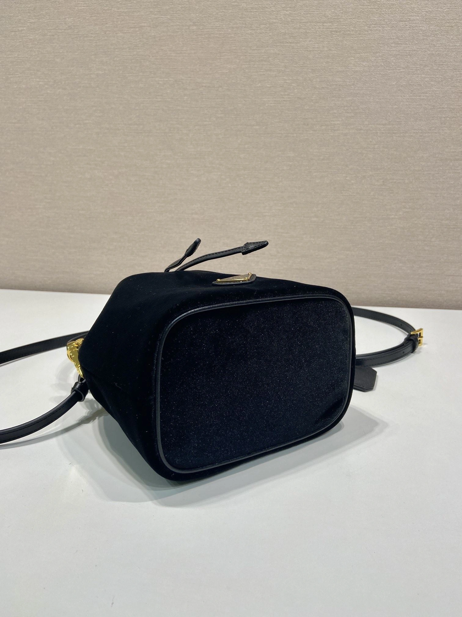 Pra*a bucket bags 4099a-0041