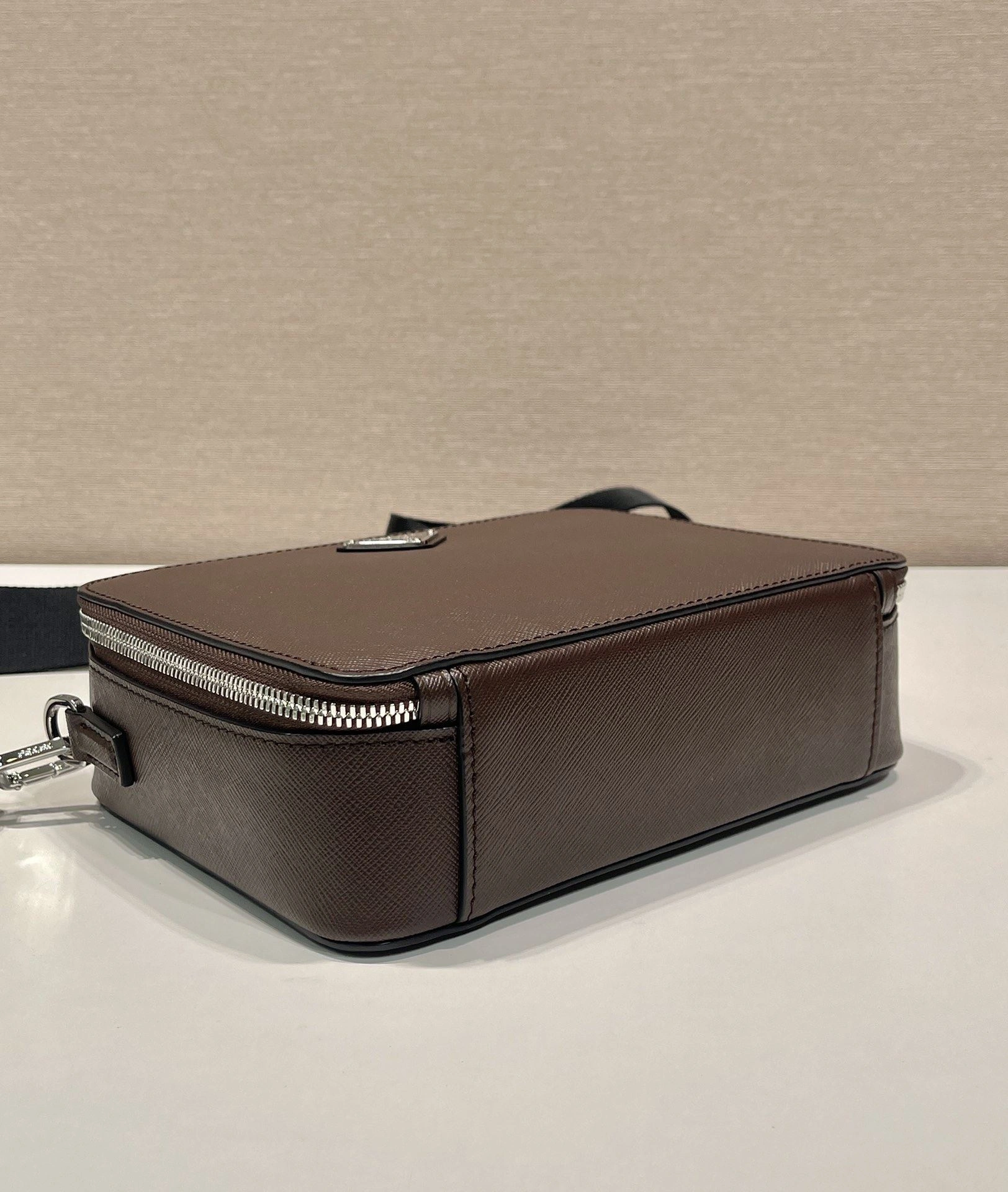 Pra*a briefcase 4099a-0048