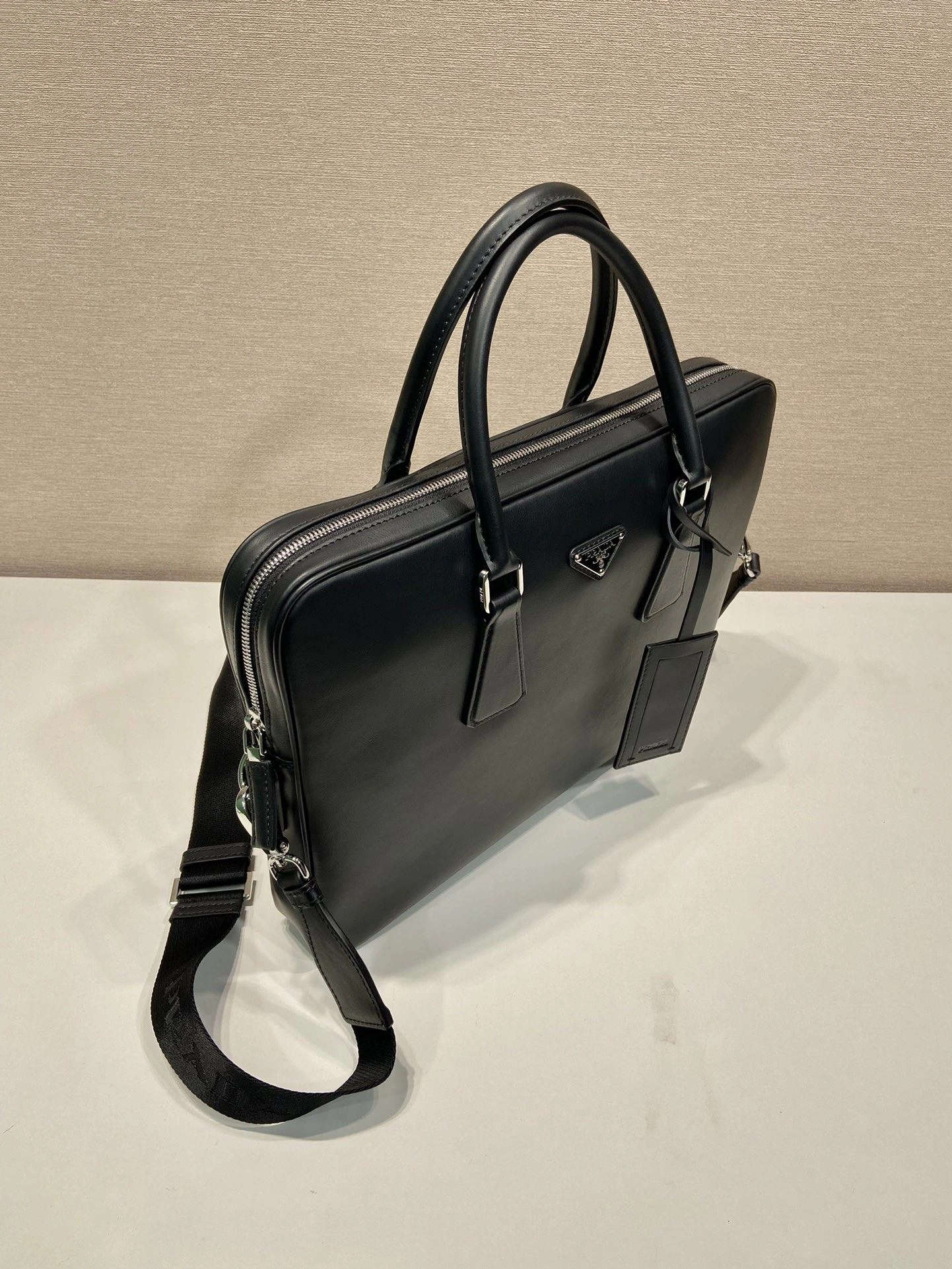 Pra*a briefcase 4099a-0157