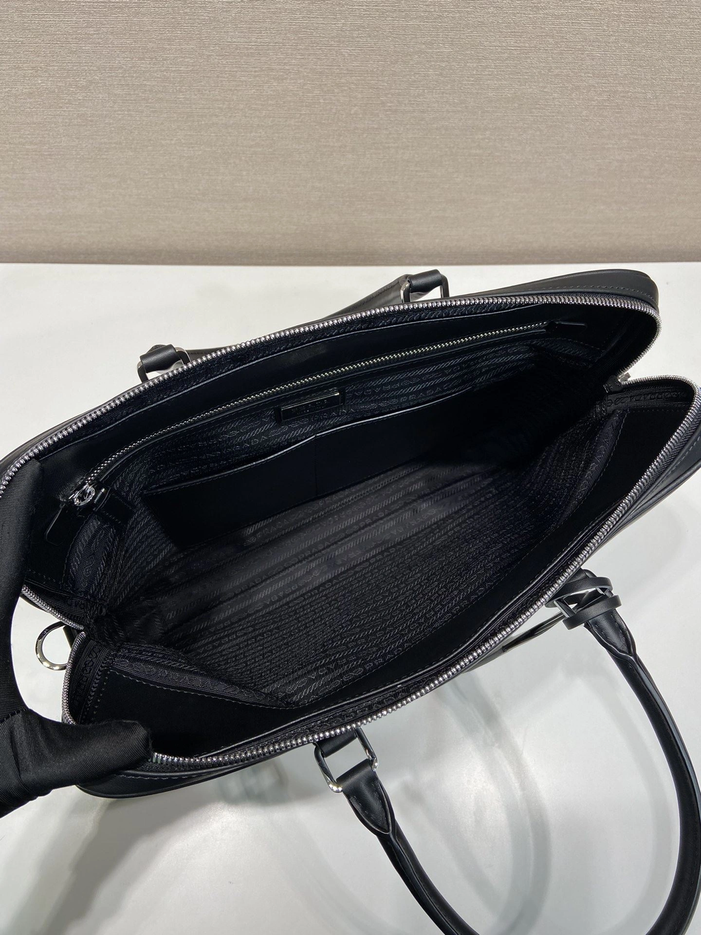 Pra*a briefcase 4099a-0157