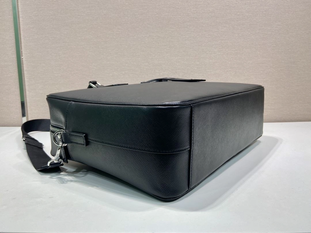 Pra*a briefcase 4099a-0159