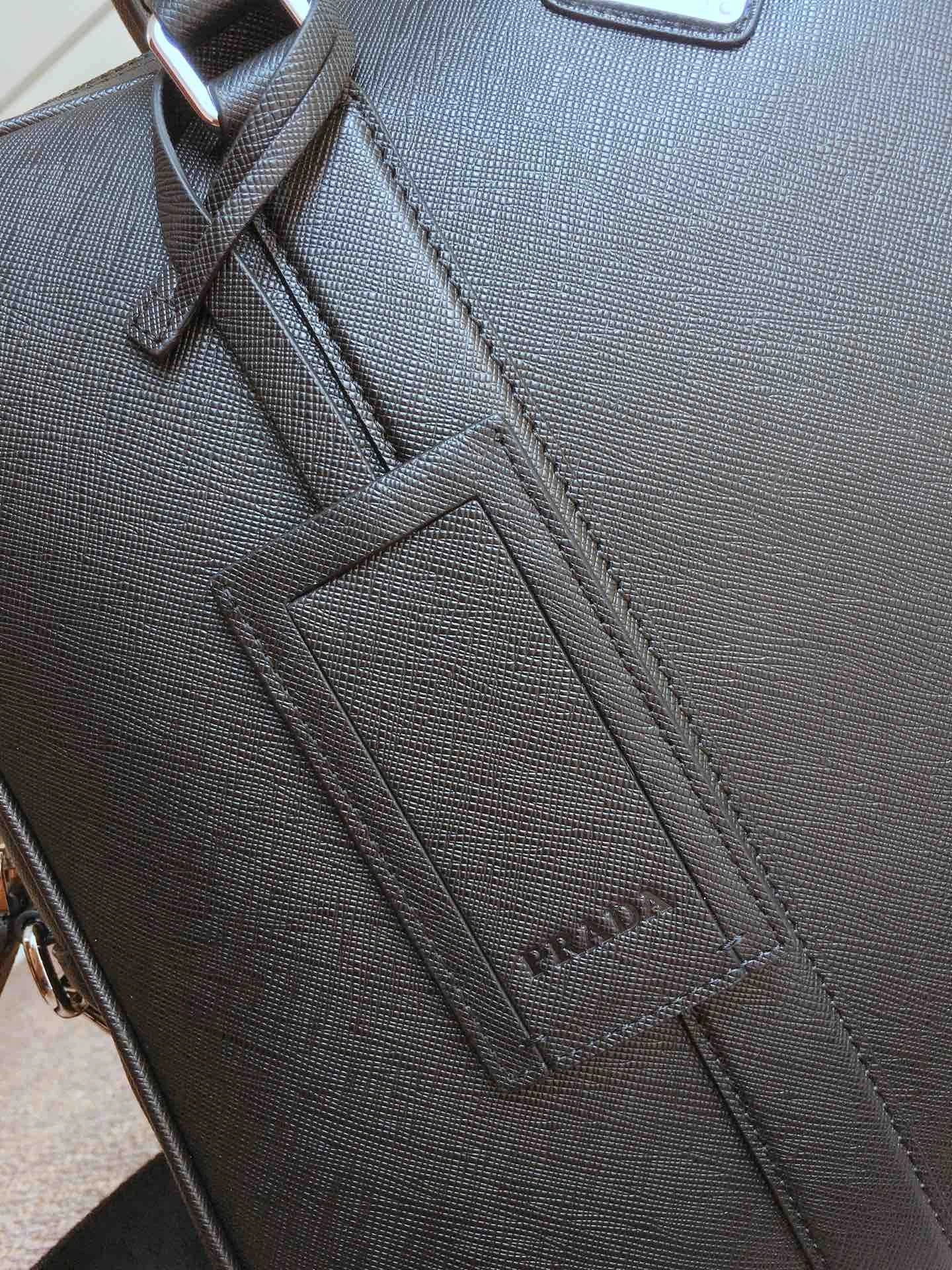 Pra*a briefcase 4099a-0251